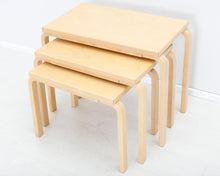 Lataa kuva Galleria-katseluun, Artek 88 sarjapöytä 3-osainen