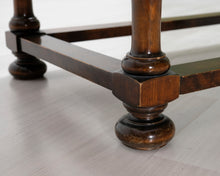 Lataa kuva Galleria-katseluun, Antiikkinen sivupöytä