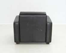 Lataa kuva Galleria-katseluun, Antiikkinahkainen nojatuoli II