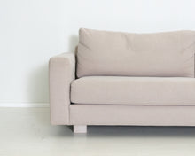 Lataa kuva Galleria-katseluun, Adea Rest 3-istuttava divaanisohva beige