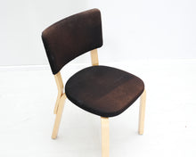 Lataa kuva Galleria-katseluun, Artek 69 tuoli verhoiltu