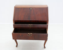 Load image into Gallery viewer, Avautuva kirjoituslipasto