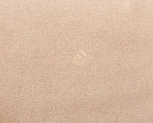 Lataa kuva Galleria-katseluun, 2-istuttava sohva alcantara-kankaalla vaaleanruskea