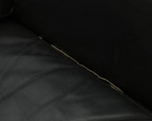 Lataa kuva Galleria-katseluun, Antiikkinahkainen nojatuoli