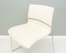 Load image into Gallery viewer, B&B Italia Otto verhoiltu vaalea