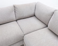 Load image into Gallery viewer, Asko 4-istuttava divaanisohva vaaleanharmaa