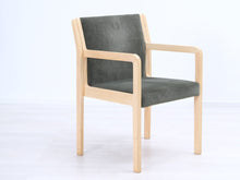 Load image into Gallery viewer, Artek Pentti Heinonen käsinojallinen tuoli harmaa