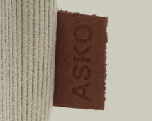 Load image into Gallery viewer, Asko nojatuoli Marimekon käsi- ja selkänojansuojalla