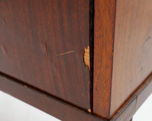 Load image into Gallery viewer, Avautuva kirjoituslipasto