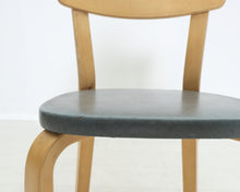 Lataa kuva Galleria-katseluun, Artek 69 ruokatuoli sininen