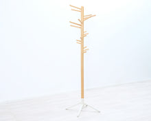 Load image into Gallery viewer, Artekin vaatenaulakko