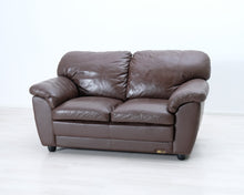 Lataa kuva Galleria-katseluun, 2-istuttava nahkasohva ruskea