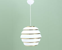 Lataa kuva Galleria-katseluun, Artek A331 Mehiläispesä riippuvalaisin valkoinen