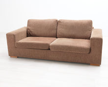 Lataa kuva Galleria-katseluun, 3-istuttava kangassohva ruskea