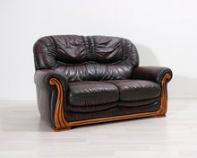 Lataa kuva Galleria-katseluun, 2-istuttava nahkasohva ruskea