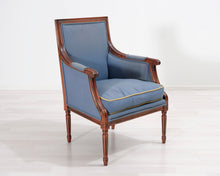 Lataa kuva Galleria-katseluun, Antiikkinen nojatuoli sininen