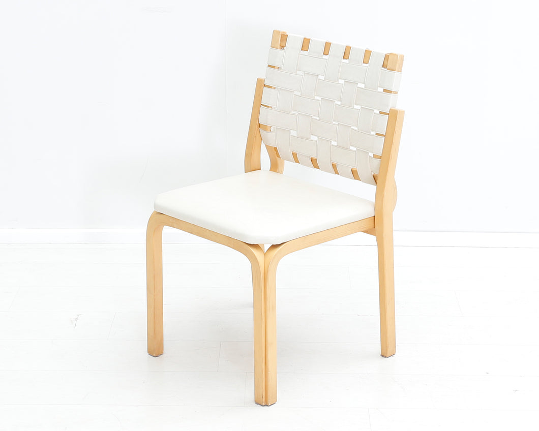 Artek 612 - ruokatuoli