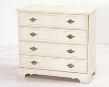 Lataa kuva Galleria-katseluun, Åmells Möbler lipasto
