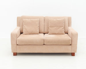 2-istuttava sohva alcantara-kankaalla vaaleanruskea