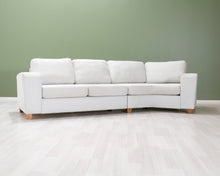 Lataa kuva Galleria-katseluun, 4-istuttava kangassohva vaaleanharmaa
