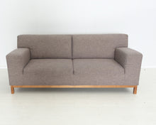 Load image into Gallery viewer, Asko klassinen sohva
