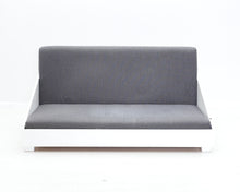 Lataa kuva Galleria-katseluun, 2-istuttava puurunkoinen sohva harmaa
