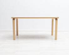 Lataa kuva Galleria-katseluun, Artek lastenpöytä suorakaide
