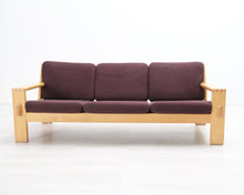 Load image into Gallery viewer, Asko Bonanza 3-istuttava kangassohva viininpunainen
