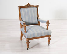 Lataa kuva Galleria-katseluun, Antiikkinen nojatuoli raidallisella istuimella 1800-luku
