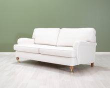 Lataa kuva Galleria-katseluun, 3-istuttava kangassohva valkoinen
