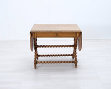 Lataa kuva Galleria-katseluun, Antiikkinen klaffipöytä
