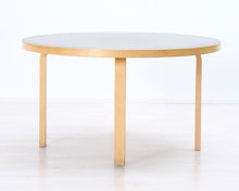 Lataa kuva Galleria-katseluun, Artek 91 ruokapöytä ø 125 cm musta
