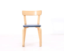 Lataa kuva Galleria-katseluun, Artek 69 ruokatuoli sininen keinonahka
