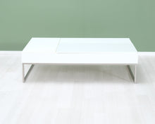 Load image into Gallery viewer, BoConcept Chiva sohvapöytä valkoinen
