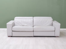 Lataa kuva Galleria-katseluun, 3-istuttava nahkasohva valkoinen

