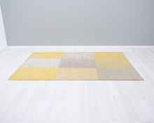 Lataa kuva Galleria-katseluun, Louis de Poortere Yellow matto 140 x 200 cm
