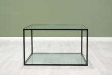 Load image into Gallery viewer, B&amp;B Italia sohvapöytä lasilevyllä
