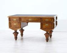 Lataa kuva Galleria-katseluun, Antiikkinen kirjoituspöytä
