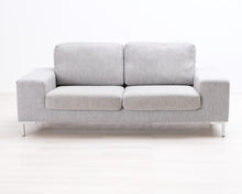 Load image into Gallery viewer, Asko 2-istuttava sohva vaaleanharmaa
