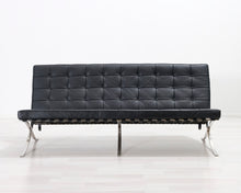 Load image into Gallery viewer, Barcel 2-istuttava sohva musta
