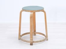 Lataa kuva Galleria-katseluun, Artek 64 baarijakkara
