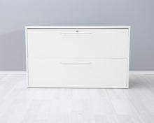 Lataa kuva Galleria-katseluun, Arkistolaatikosto valkoinen
