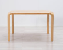 Load image into Gallery viewer, Artek pöytä X800C
