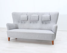 Load image into Gallery viewer, Asko Richard 3-istuttava kangassohva harmaa
