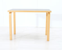 Load image into Gallery viewer, Artek pöytä 60 x 100 cm koivu / musta
