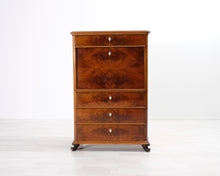 Lataa kuva Galleria-katseluun, Antiikkinen kirjoituslipasto
