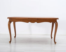 Lataa kuva Galleria-katseluun, Antiikkinen tammipöytä
