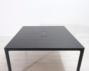 IKEA Bekant neuvottelupöytä musta