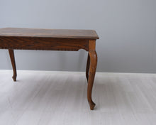 Lataa kuva Galleria-katseluun, Antiikkinen ruokapöytä
