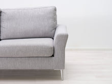 Load image into Gallery viewer, Asko 2,5-istuttava kangassohva harmaa
